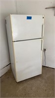 General Electric refrigerator - works great!