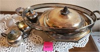 Q - SILVER PLATE BUFFET SERVERS & MORE (M40)