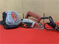 King Canada 3-1/4" Portable Planer and knee pads