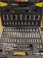 As New Stanley 132pc Mechanics Tool Set