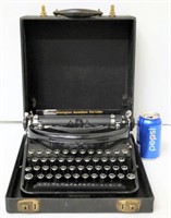 Remington Noiseless Portable Typewriter w Case
