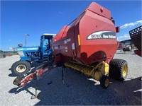 NEW HOLLAND BR780 ROUND BALER-NET WRAP OR STRING