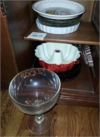 Pie plate and cake pan lot