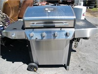 Range master grill with propane tank