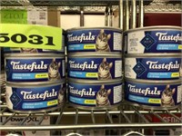 Blue Tastefuls canned cat food, chicken in gravy