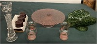 TRAY OF ART GLASS CENTERPIECES, CAKE STAND