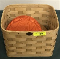 PETERBORO  BASKET WITH ASSORTED LIDS