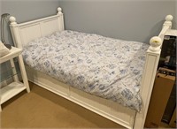 TWIN DAYBED WITH TRUNDLE