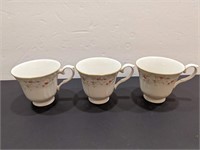 Vintage Royal Doulton "Madiera" Tea Cups (3)