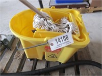 Rubbermaid mop bucket with mop