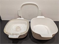 Pair of Corning Ware Casserole Dishes/Lid
