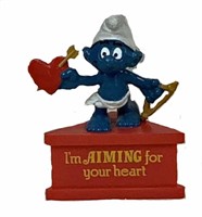 Valentine Smurf "I’m Aiming for Your Heart" Fugure