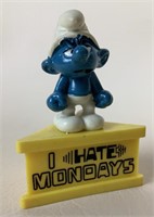 Grumpy Smurf "I Hate Mondays"