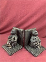 Monkey and fruit statue bookends