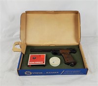 Smith & Wesson .22 Air Pistol Model 78 G