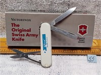 Victorinox Swiss army key chain knife in box