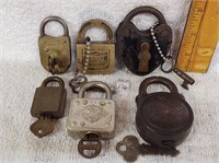 6 vintage locks all w/keys