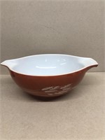 Pyrex wheat pattern bowl