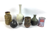 5 vases en céramique, certains marqués