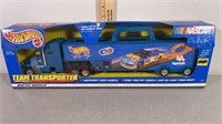 Hot Wheels NASCAR Team Transporter 44, NIB