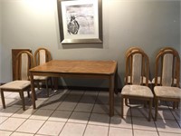 OAK DINING TABLE AND EXTRA LEAF W/ 6 CHAIRS 5' L