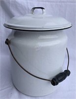 White & Black Enamelware pot with lid - XC