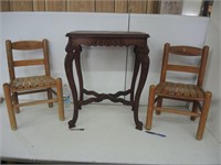WOODEN STAND & 2 KIDS WOODEN CHAIRS