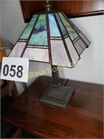 STAINED GLASS SMALL LAMP