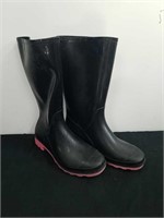 Size 6 rubber boots