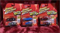 3-Johnny Lightning 1:64 60's Sizzle Cars