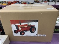 Scale Models International 1466 WF tractor, 1/8