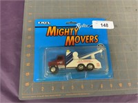 Ertl Mighty Movers tow truck
