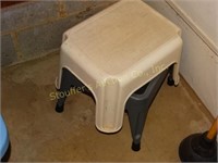 2 Step stools
