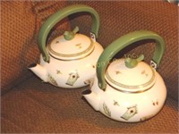 2-Tea pots