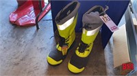 Unused, Size 13 Dakota Winter Boots w/ Steel Toe