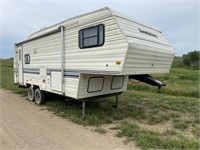 1992 Sandpiper 25' 5th Wheel Travel Trailer T/A