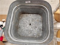 Galvanized Wash Tub, with drain