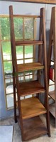 Vintage oak ladder style bookcase measures 77