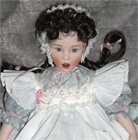 Franklin Mint Heirloom Doll Little Bo Peep