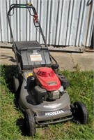 Honda HRC 216 Hydrostatic Commercial Lawn Mower
