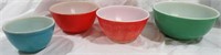 4 VINTAGE 1940s COLORED PYREX MIXING BOWLS