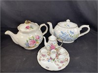 Collection of Teapots & Teasets