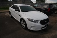 14 Ford Taurus  4DSD WH 6 cyl VIN: