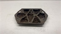 Cast Iron Holiday Muffin Pan