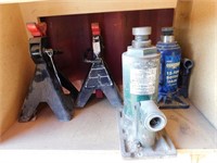 P729- (2) Hydraulic Jacks And Pair Of Jack Stands
