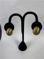 14kt Gold Earrings, Oval Shape