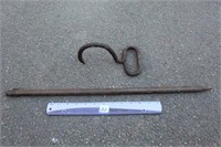FORGED PULP HOOK & UNIQUE METAL ROD 47"