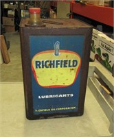 Vintage 5 Gallon Richfield Oil Can Rusty