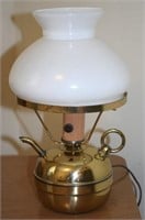 Vtg Teapot Shaped Brass Desk Lamp w/ Shade