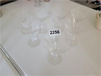 (8) MARTINI GLASSES